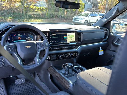 New 2026 Chevrolet Silverado 1500 LT image 16