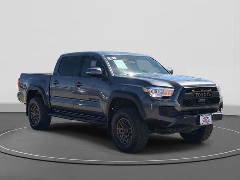 Used 2023 Toyota Tacoma 4x4 Double Cab w/ Trail Edition image 4