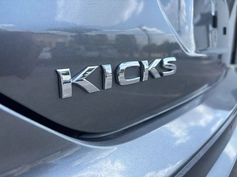 Used 2024 Nissan Kicks SV FWD image 12