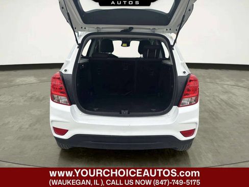 Used 2017 Chevrolet Trax LS AWD/4WD image 14