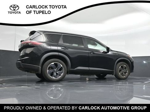 Used 2024 Nissan Rogue SV w/ SV Premium Package FWD image 45