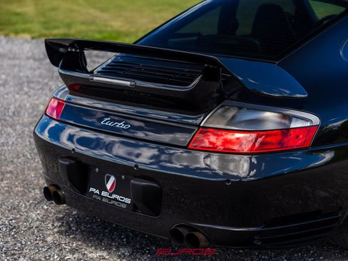 Used 2001 Porsche 911 Turbo image 19
