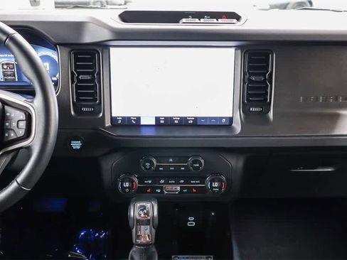 Used 2025 Ford Bronco Big Bend image 13