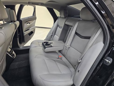 Used 2013 Cadillac XTS Premium FWD image 23