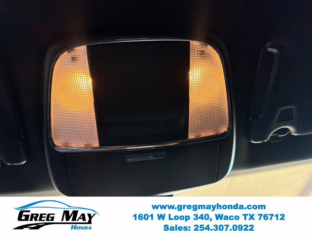 Used 2022 Dodge Charger SXT w/ Blacktop Package RWD image 21