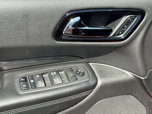 Used 2022 Dodge Durango GT RWD image 12