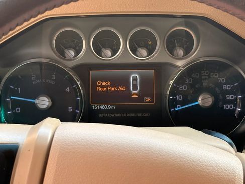 Used 2014 Ford F250 King Ranch w/ FX4 Off-Road Package AWD/4WD image 19
