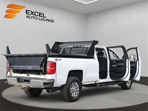 Used 2018 Chevrolet Silverado 3500 LT image 37