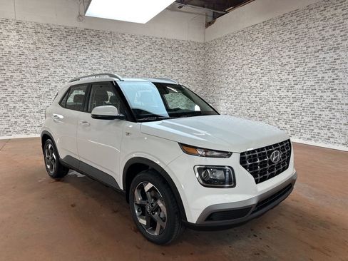 New 2026 Hyundai Venue SEL image 1