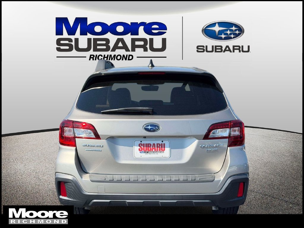 Used 2019 Subaru Outback 3.6R Limited AWD/4WD image 4