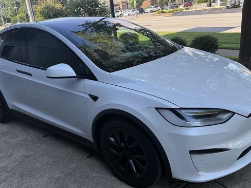 Used 2022 Tesla Model X AWD/4WD image 14