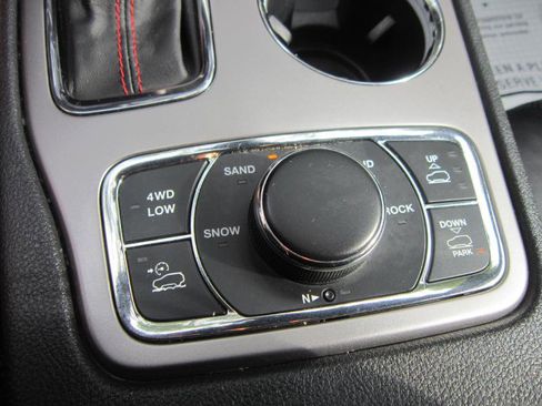 Used 2020 Jeep Grand Cherokee Trailhawk w/ Trailhawk Luxury Group image 15