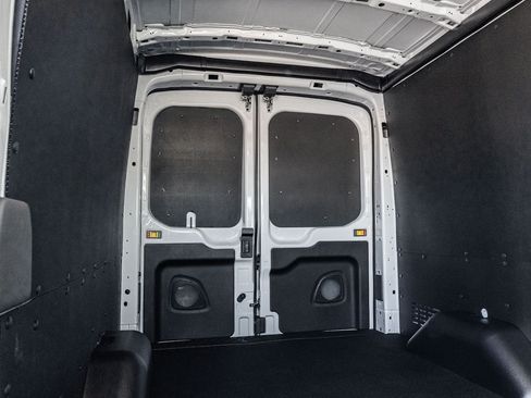 New 2026 Ford Transit 250 148 Medium Roof w/ Load Area Protection Package RWD image 10