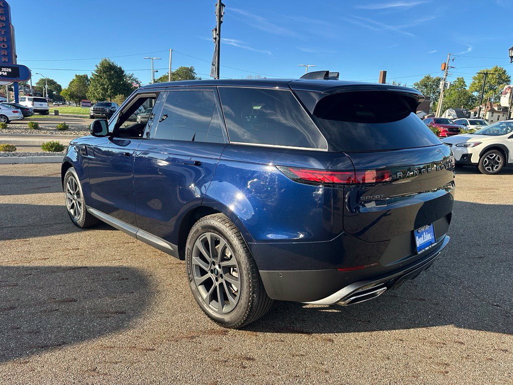 Used 2023 Land Rover Range Rover Sport SE AWD/4WD image 7