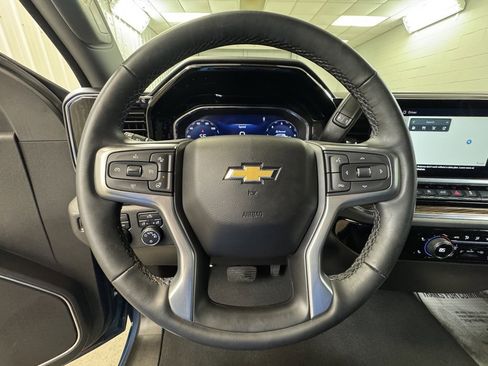 Used 2024 Chevrolet Silverado 1500 LT image 31