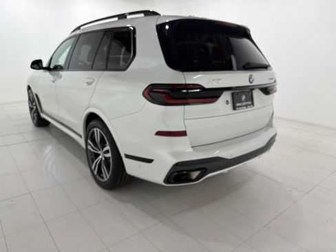 Certified 2024 BMW X7 xDrive40i w/ M Sport Package AWD/4WD image 3