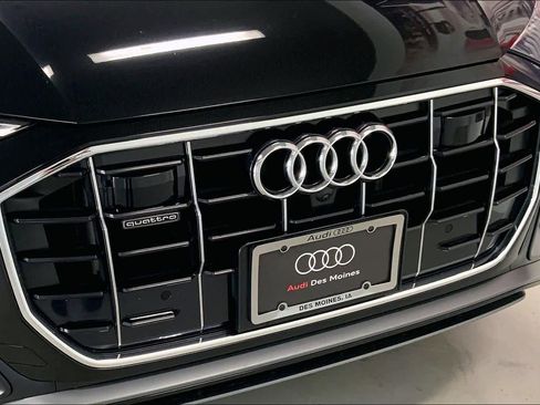 Used 2023 Audi Q8 Premium Plus image 31