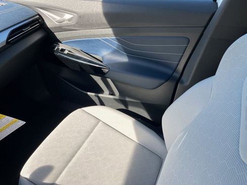 New 2025 Volkswagen ID.4 Pro S image 26