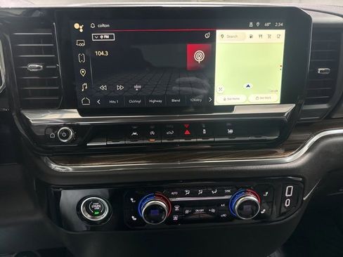 Used 2024 GMC Sierra 1500 Elevation image 20