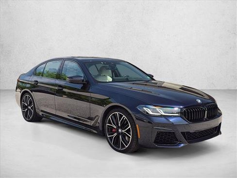 Used 2023 BMW 540i xDrive w/ M Sport Package AWD/4WD image 3