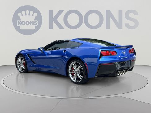 Used 2019 Chevrolet Corvette Stingray Coupe w/ Z51 1LT RWD image 8
