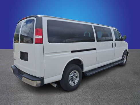 Used 2019 Chevrolet Express 3500 LT w/ LT Preferred Equipment Group RWD image 4