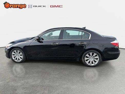 Used 2009 Hyundai Genesis 3.8 w/ Technology Pkg 4 RWD image 6