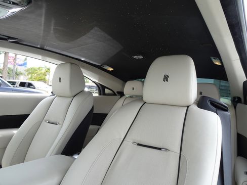 Used 2014 Rolls-Royce Wraith image 13