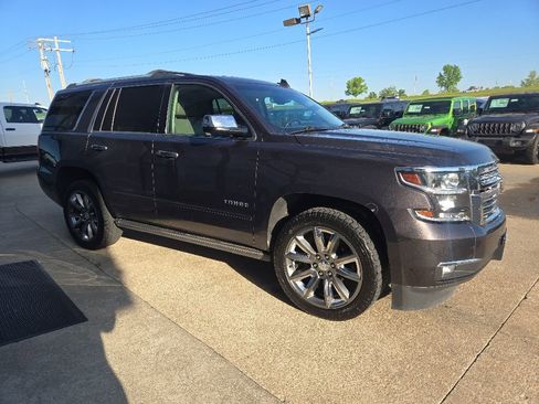 Used 2018 Chevrolet Tahoe Premier AWD/4WD image 12