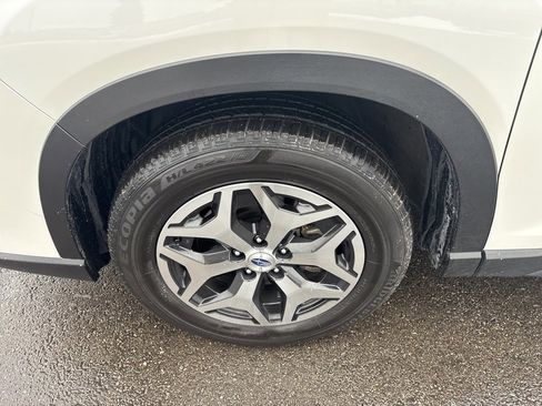 Certified 2023 Subaru Forester Premium image 8