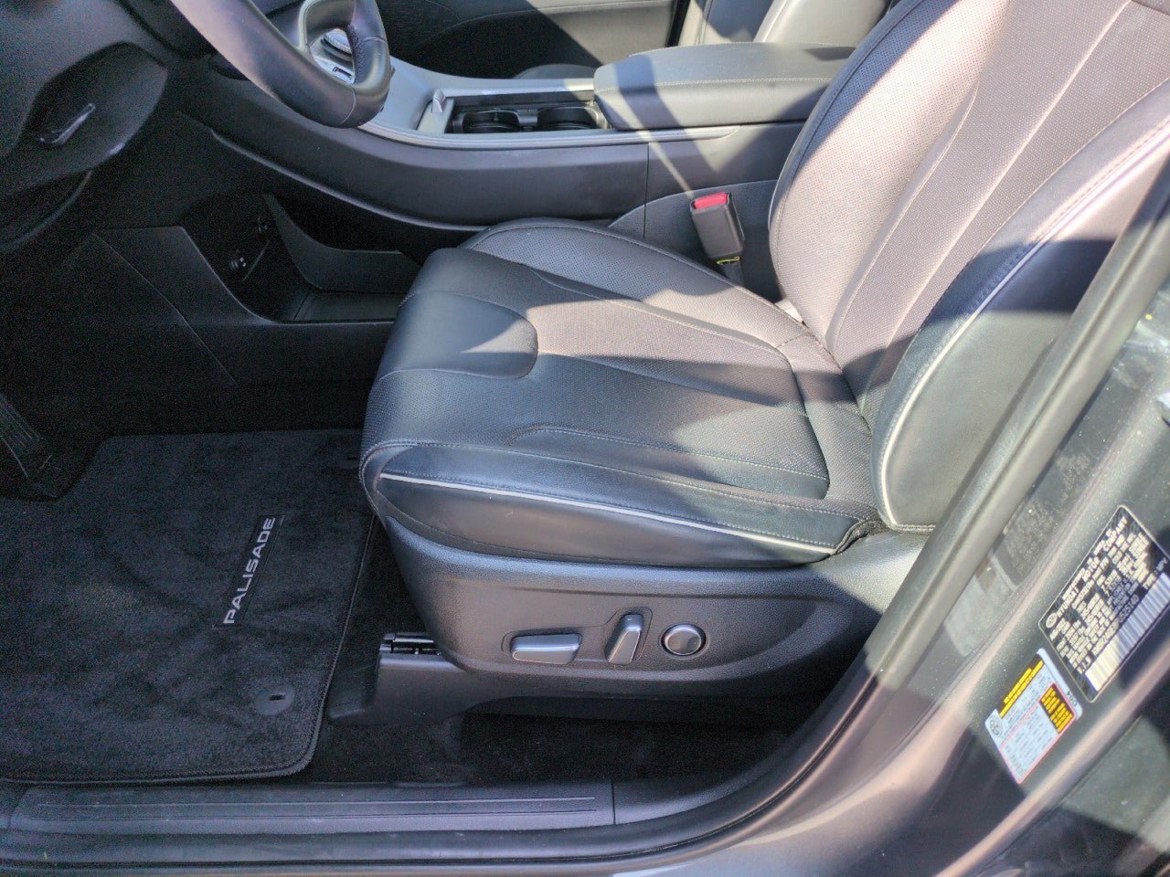Used 2023 Hyundai Palisade SEL FWD image 13