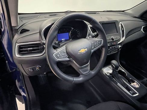 Used 2022 Chevrolet Equinox LT FWD image 24