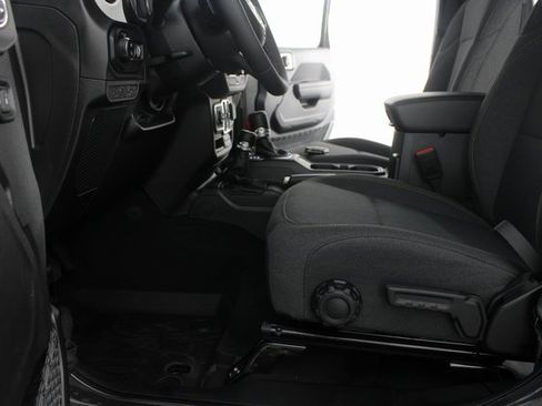 New 2026 Jeep Gladiator Sport image 15