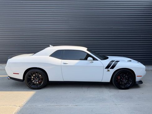 Used 2022 Dodge Challenger R/T Scat Pack RWD image 11