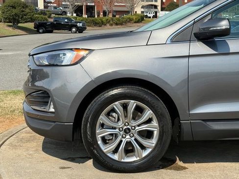 Used 2024 Ford Edge Titanium image 12