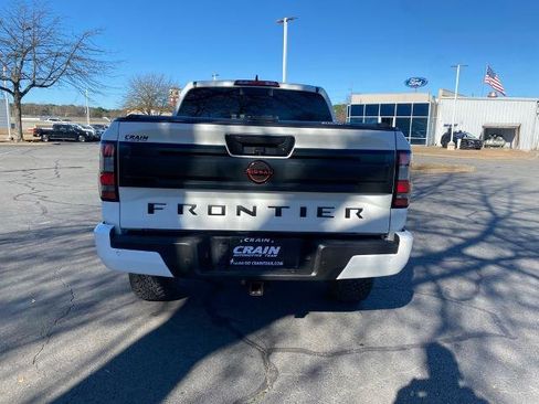 Used 2025 Nissan Frontier PRO-4X image 6