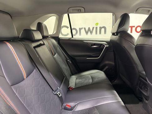 Used 2024 Toyota RAV4 Adventure image 15