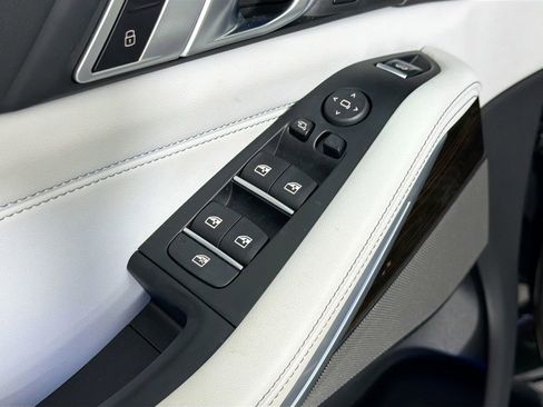Used 2024 BMW X5 sDrive40i w/ Premium Package RWD image 18