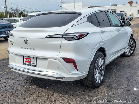 New 2025 Buick Envista Avenir image 8