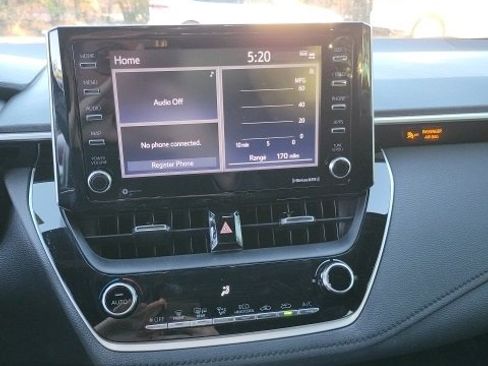 Used 2021 Toyota Corolla SE image 9