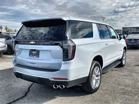 New 2026 Chevrolet Suburban Premier image 6