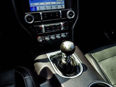 Used 2019 Ford Mustang GT Premium w/ GT Performance Package RWD image 19