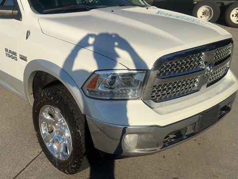 Used 2015 RAM 1500 Laramie image 13