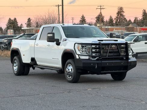 Used 2021 GMC Sierra 3500 SLE w/ SLE Value Package image 9