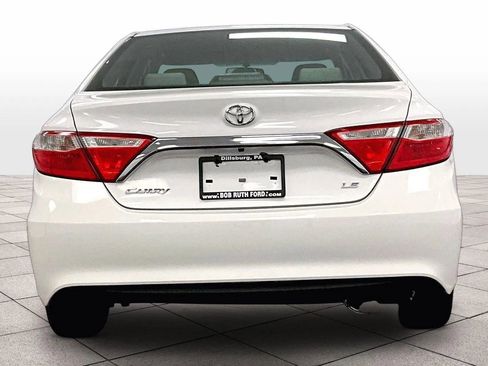 Used 2016 Toyota Camry LE image 5
