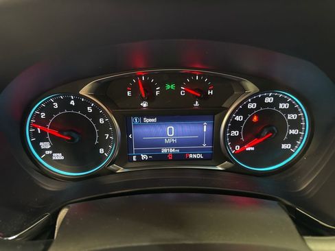 Used 2023 Chevrolet Equinox RS AWD/4WD image 6