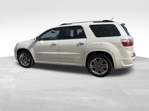 Used 2011 GMC Acadia Denali image 8