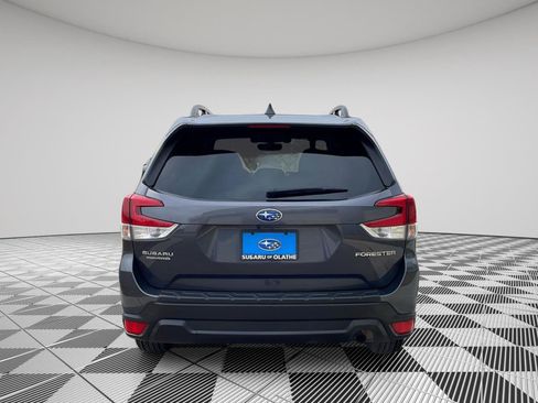 Used 2020 Subaru Forester Premium image 6