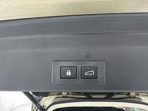 New 2026 Subaru Ascent Limited image 16