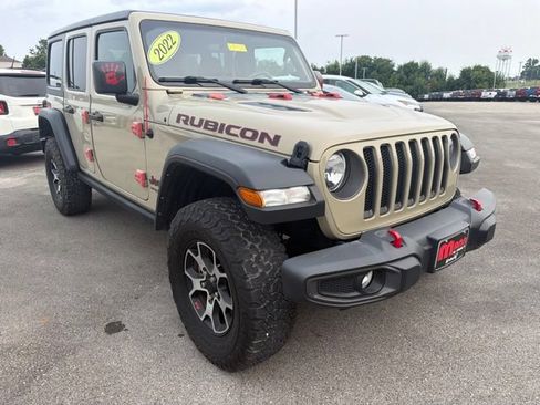 Used 2022 Jeep Wrangler Unlimited Rubicon w/ Cold Weather Group AWD/4WD image 16